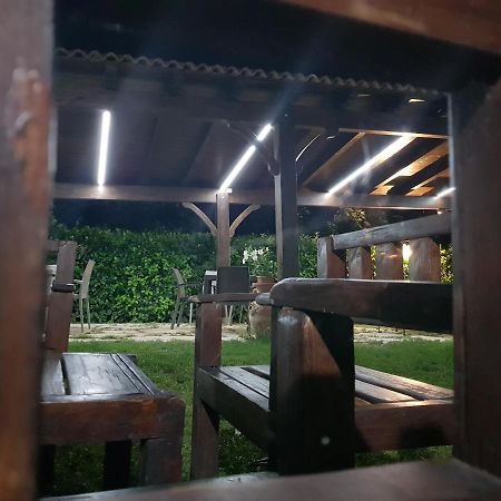 La Taverna Morcone Esterno foto