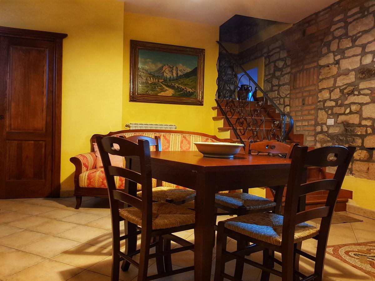 La Taverna Morcone Esterno foto