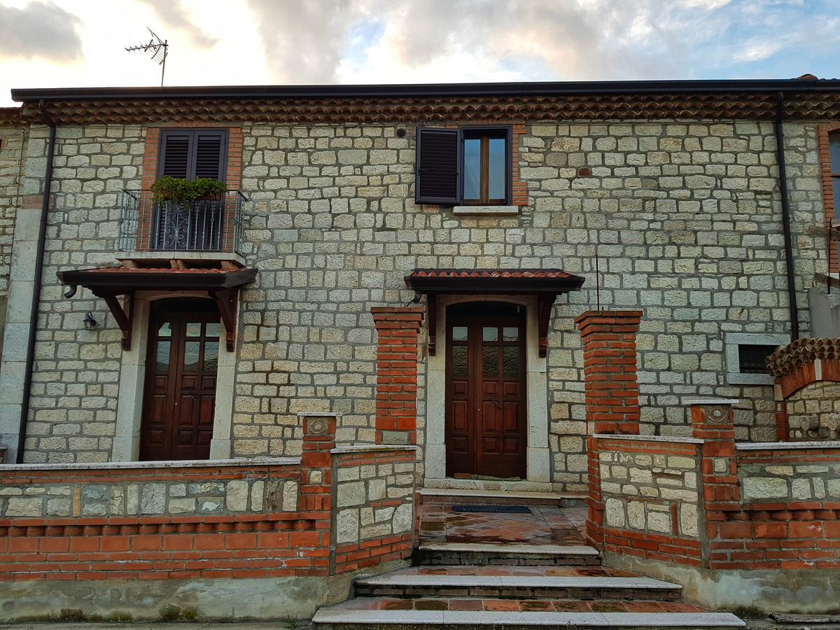 La Taverna Morcone Esterno foto